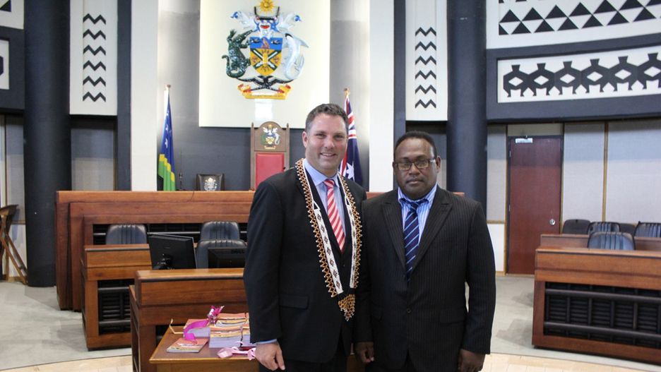 Minister obrony Australii. wicepremier Richard Marles w trakcie wizyty na Wyspach Salomona