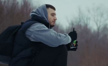 Chińska zupka w lesie nad Wisłą. Tak Legia zaprasza kibiców na mecz