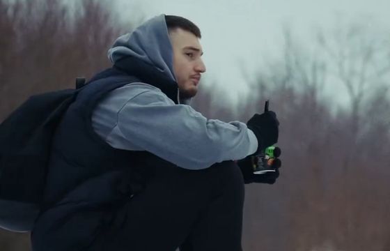 Chińska zupka w lesie nad Wisłą. Tak Legia zaprasza kibiców na mecz