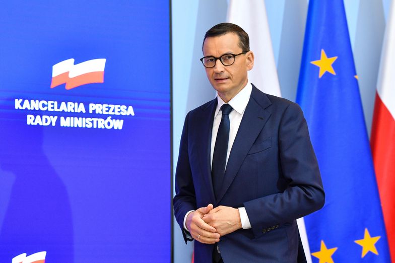 Rząd przyjął projekt ustawy o dodatku do ciepła. Na zdjęciu premier Mateusz Morawiecki