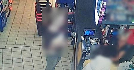 Chwila nieuwagi kosztowała 4 tys. zł. Kamera wszystko nagrała
