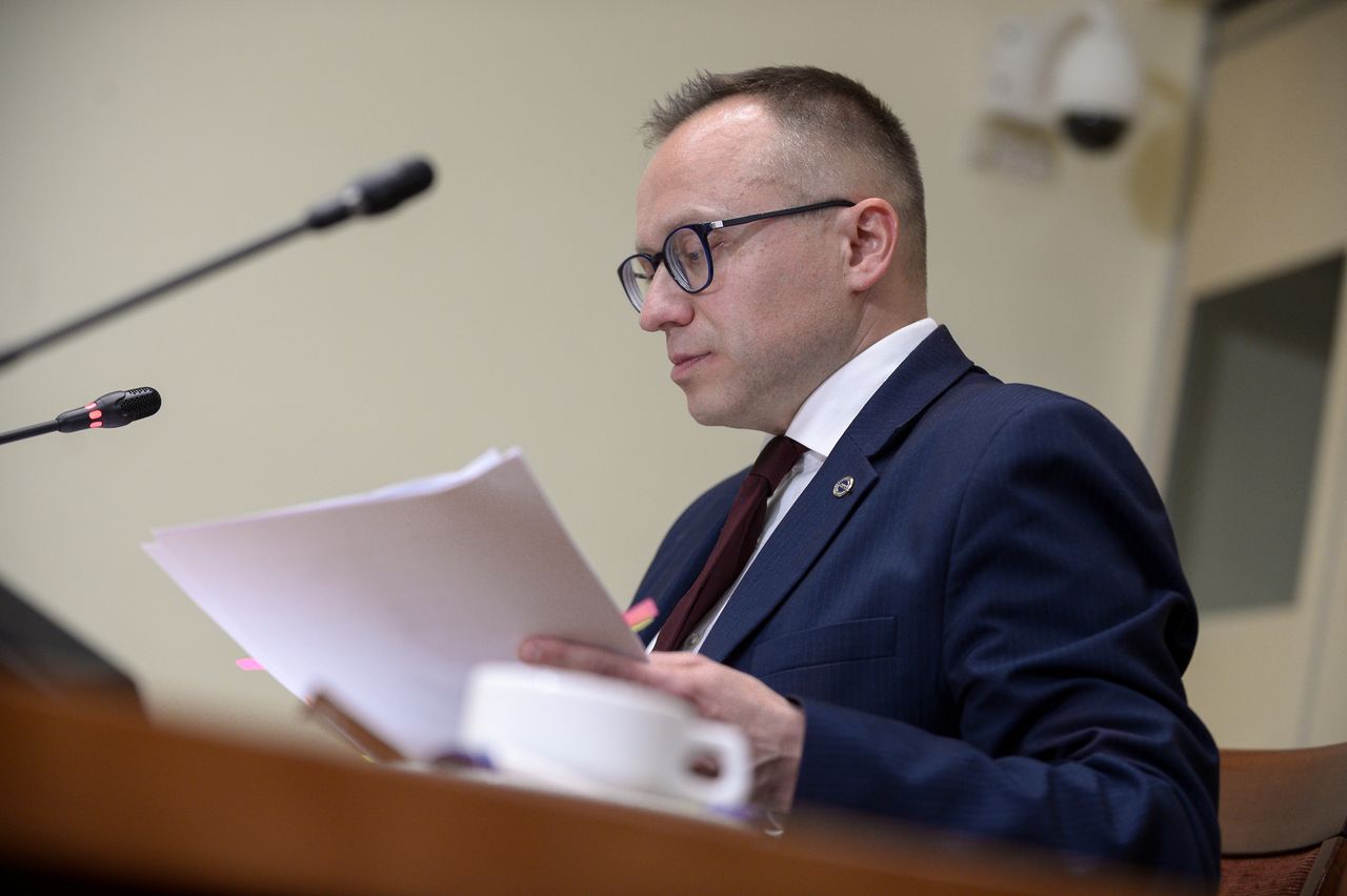 Artur Soboń w poniedziałek znów będzie zeznawał przed komisją śledczą