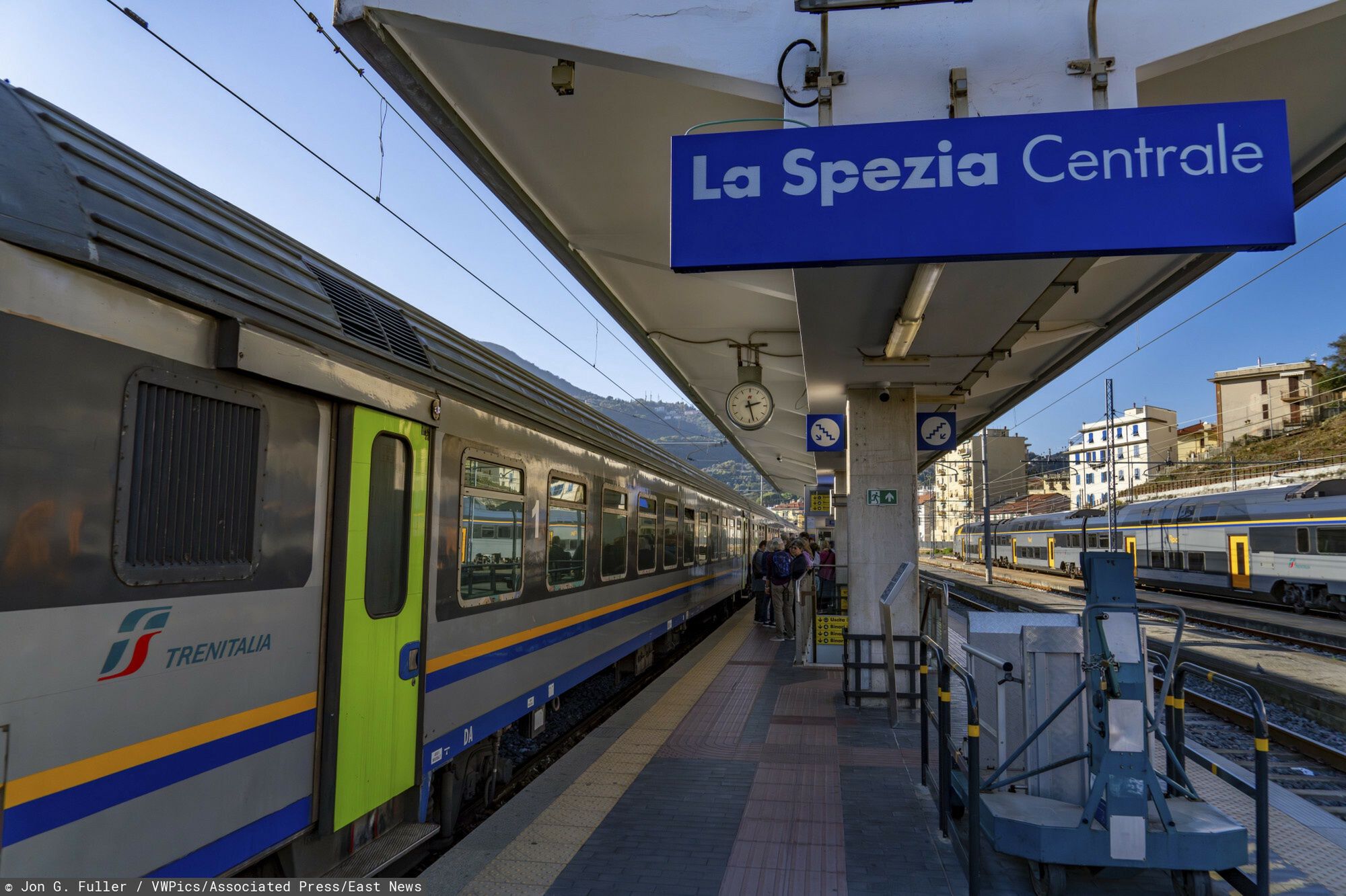 Archiwum zdj?? stockowych 2024
Passengers on the platform by a Trenitalia Pop regional passenger train at the station in La Spezia, Italy. The Pop is a Coradia Stream built by Alstom. (Jon G. Fuller / VWPics via AP Images)
Jon G. Fuller / VWPics