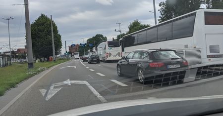Protest przewoźników. Na ulice polskich miast wyjechały setki autokarów