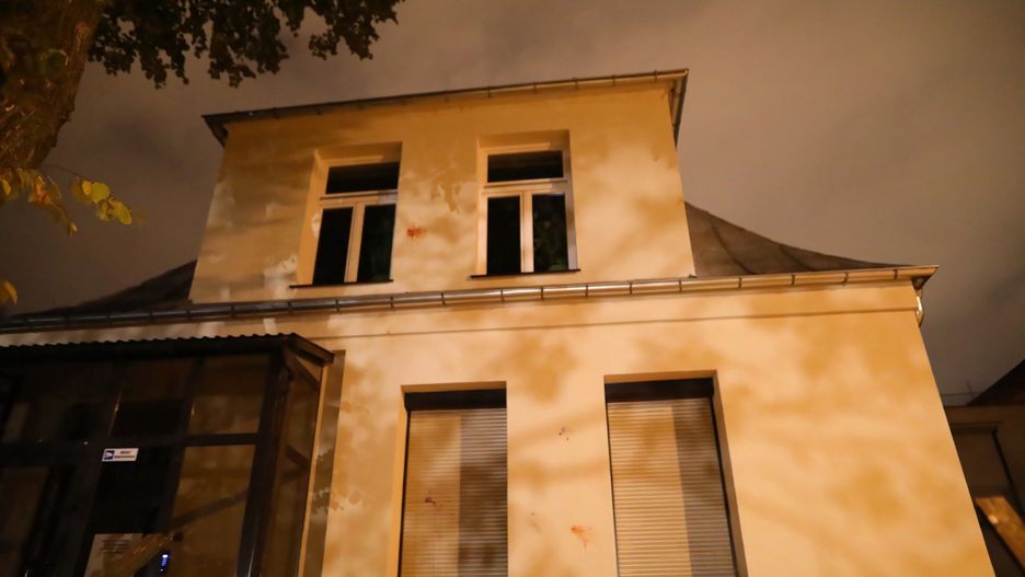 Dworek, w którym mieści się biuro poselskie Przemysława Czarnka