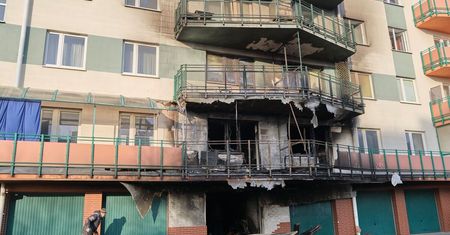 Majsterkował przy aucie, doszło do wybuchu i pożaru. 19 osób nie może wrócić do swoich mieszkań
