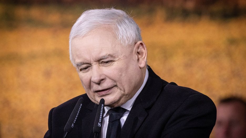 Jarosław Kaczyński wraca do zdrowia, ale wciąż przebywa w szpitalu