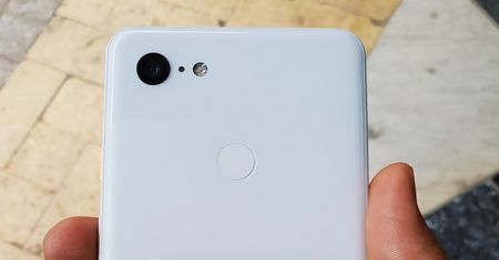 Google Pixel 3 XL na zdjęciach - potwierdza się obecność notcha