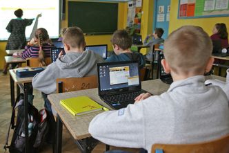 Resort cyfryzacji pokazał, jakie laptopy dostaną uczniowie