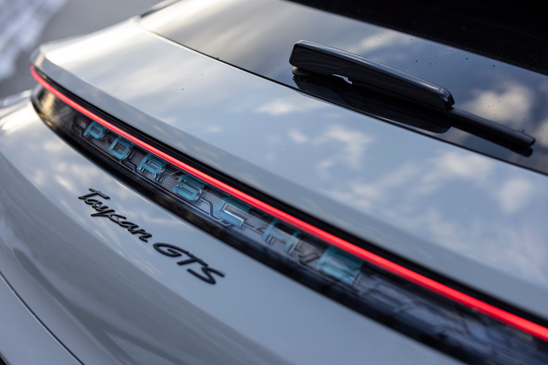 Porsche Taycan GTS Sport Turismo (2022)