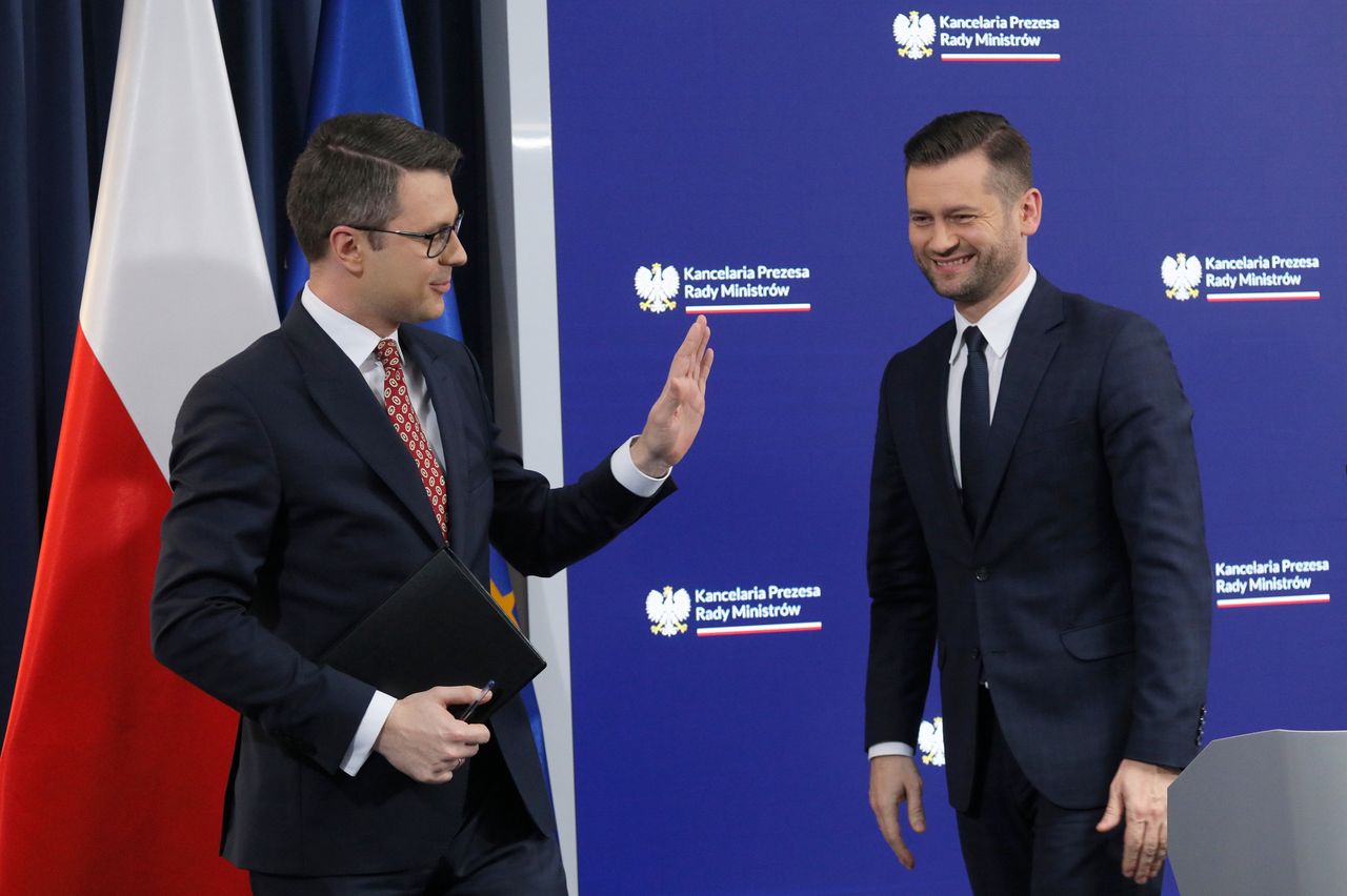 "Kamil, wytłumacz się". "Sprzeczka" na konferencji KPRM