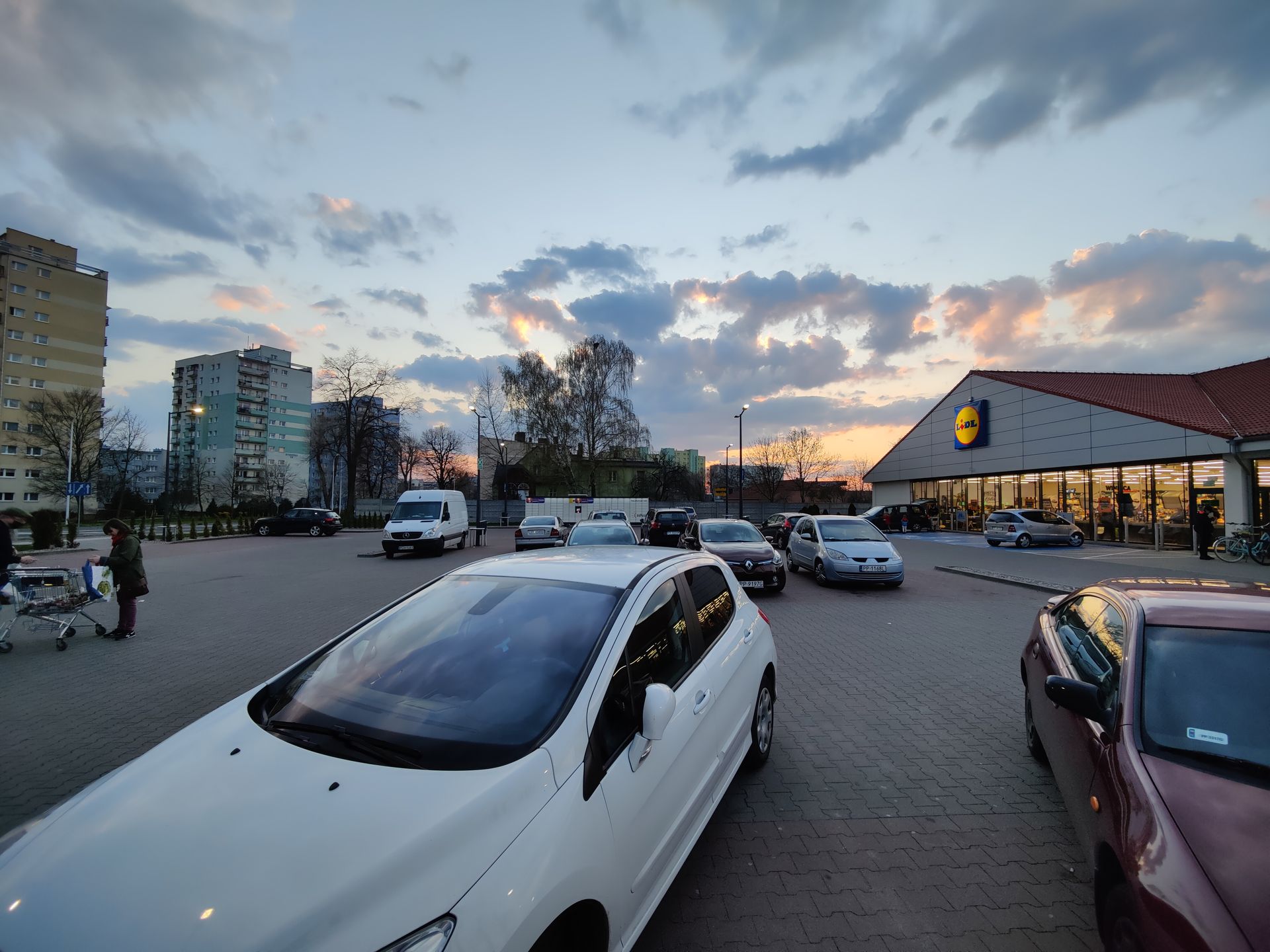Nieoszlifowany diament. Test OnePlusa 9 Pro 2
