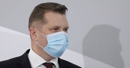 Powrót do szkół. Przemysław Czarnek: szkoły gotowe na piątkę z plusem