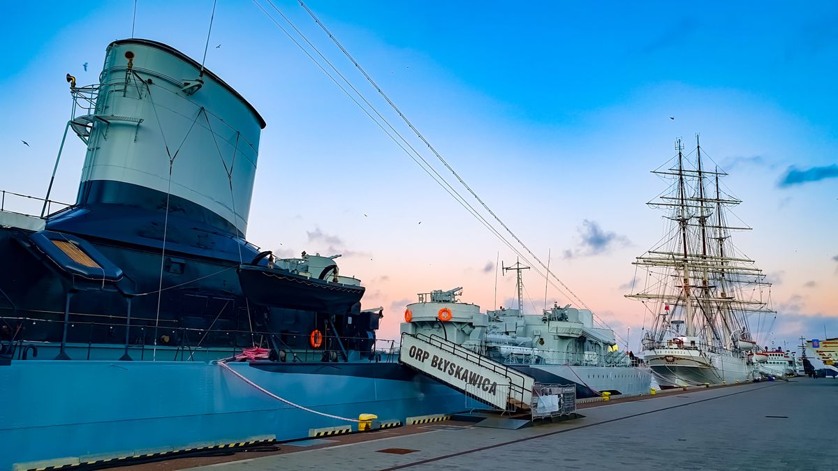 ORP Błyskawica to polski niszczyciel okresu 20-lecia 