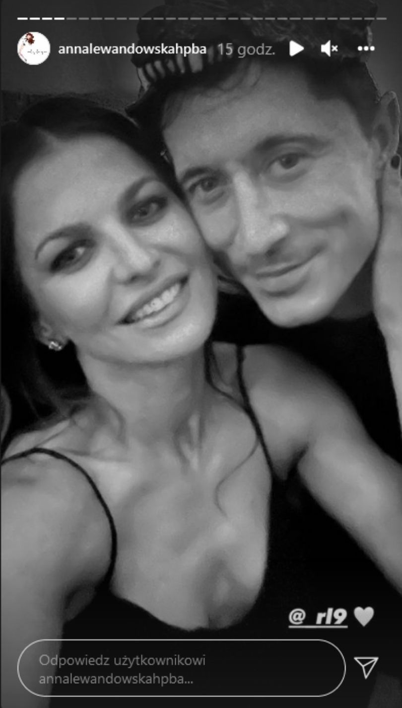 Anna i Robert Lewandowscy bawią się na imprezie