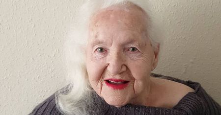 Ma 96 lat i jest gwiazdą Instagrama. "Za 15 lat to będzie normalne"