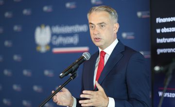 Gawkowski wysłał stanowcze pismo do Mety. Żąda wyjaśnień ws. scamów z Brzoską