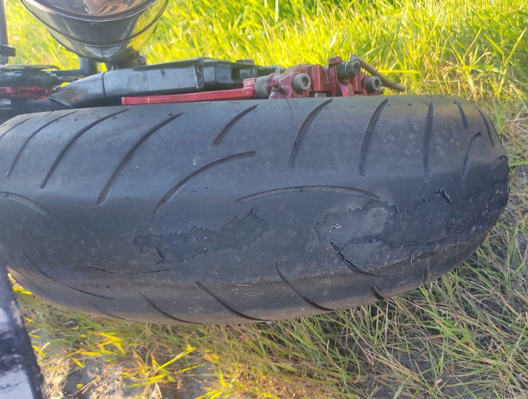 zużyta opona