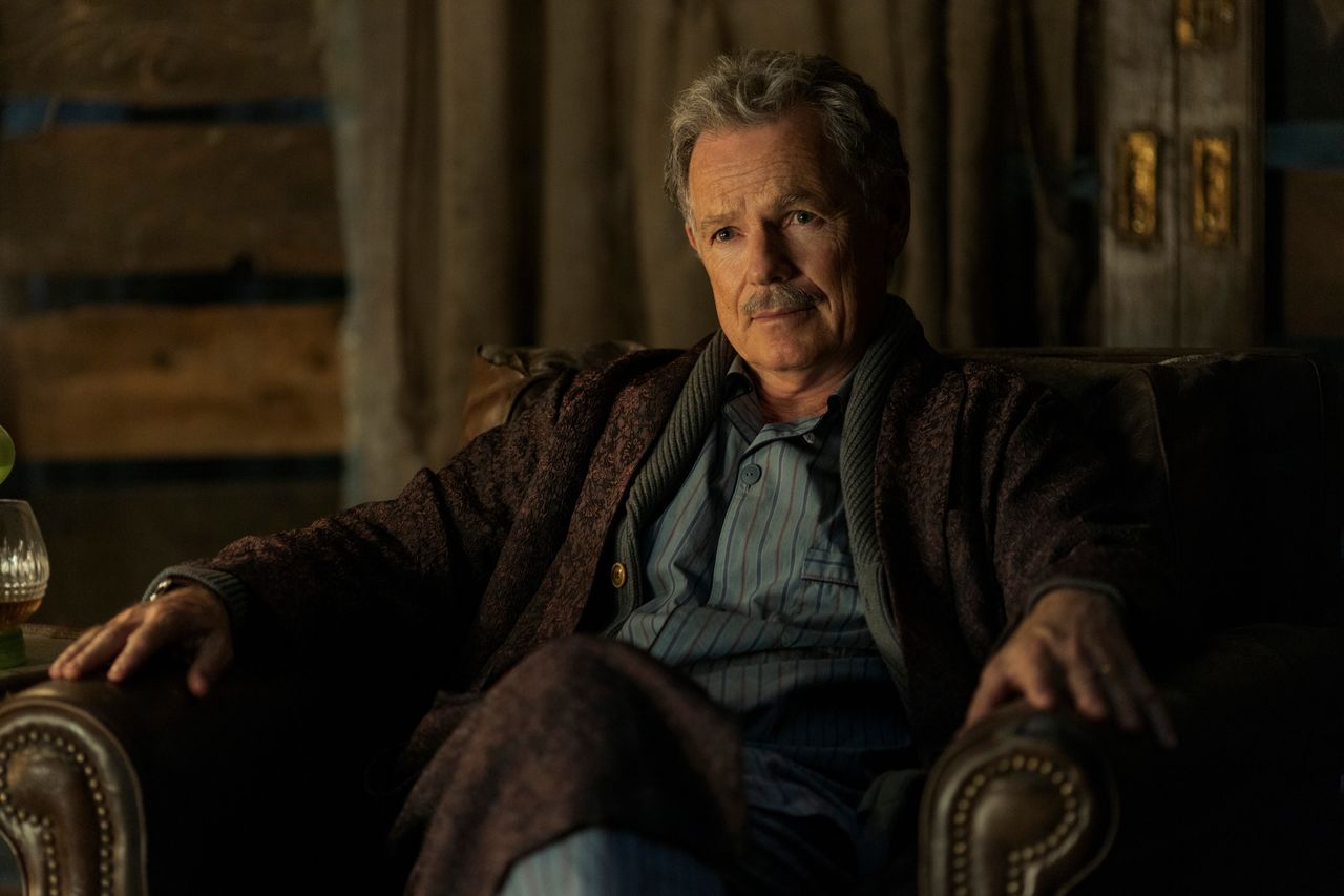 Bruce Greenwood jako Roderick Usher