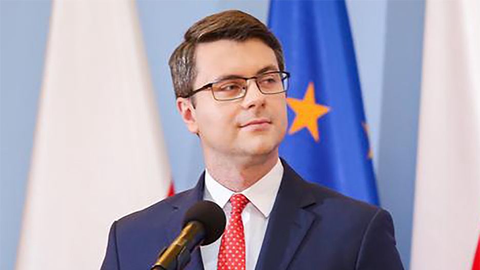 Obostrzenia 28 grudnia. Rzecznik rządu o godzinie policyjnej w sylwestraj