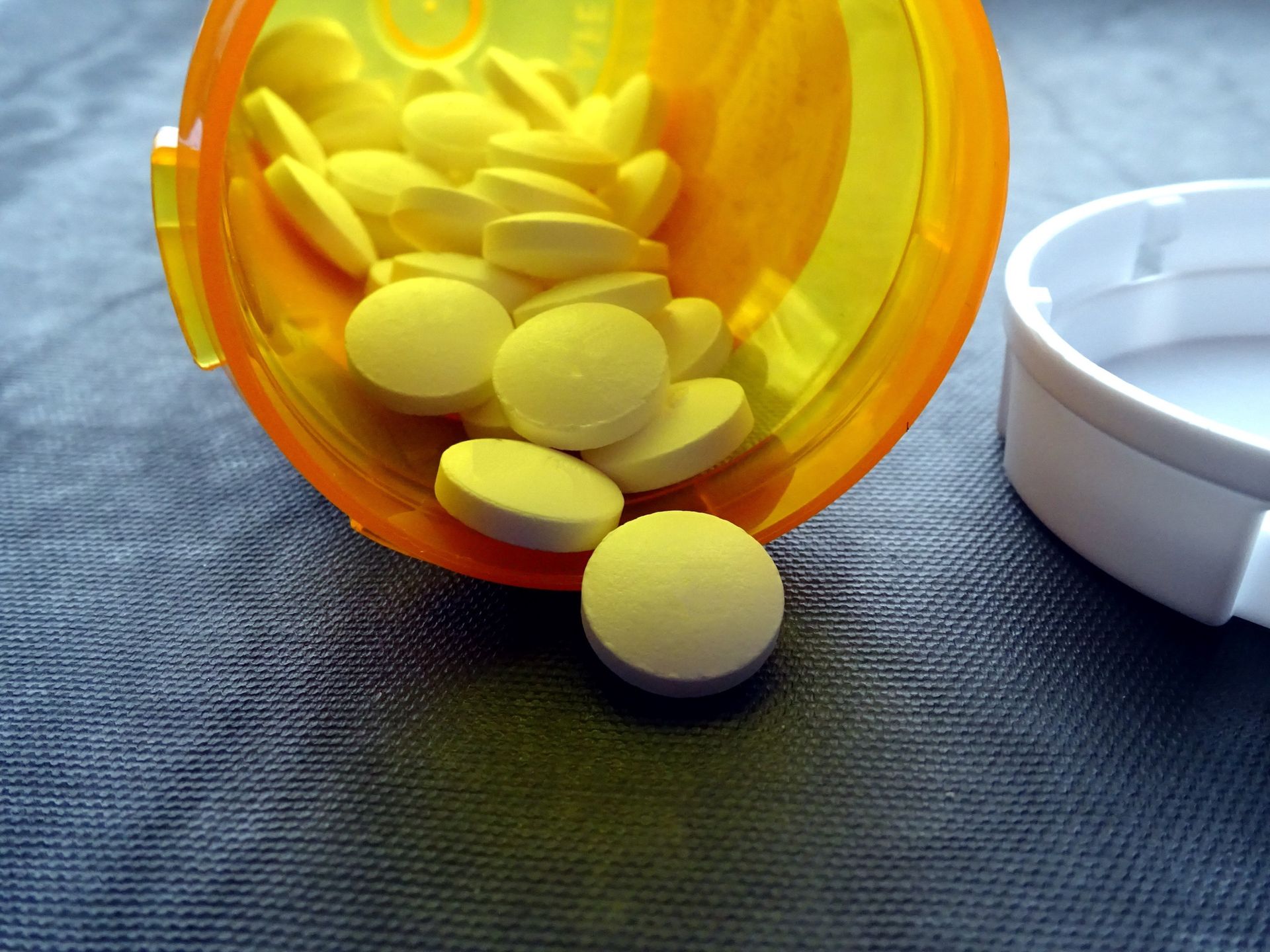 White pills in orange pillsbox with white cap
White pills in orange pillsbox with white cap on the dark
ZI
capsule, care, drink, hospital, medicine, pill, vitamin, closeup, nutrition, cachet, capsules, clinical, cure, doctor's stuff, drug, drugs, drugstore, health, healthy, medic, medical cup, medical treatment, medicament, medicinal, medico, nutritional supplements, pharmacy background, pills, pills and tablets, pills bottle, pills medicine, pilule, remedy, sick, tablets, white pills, yellow pills box, No People
