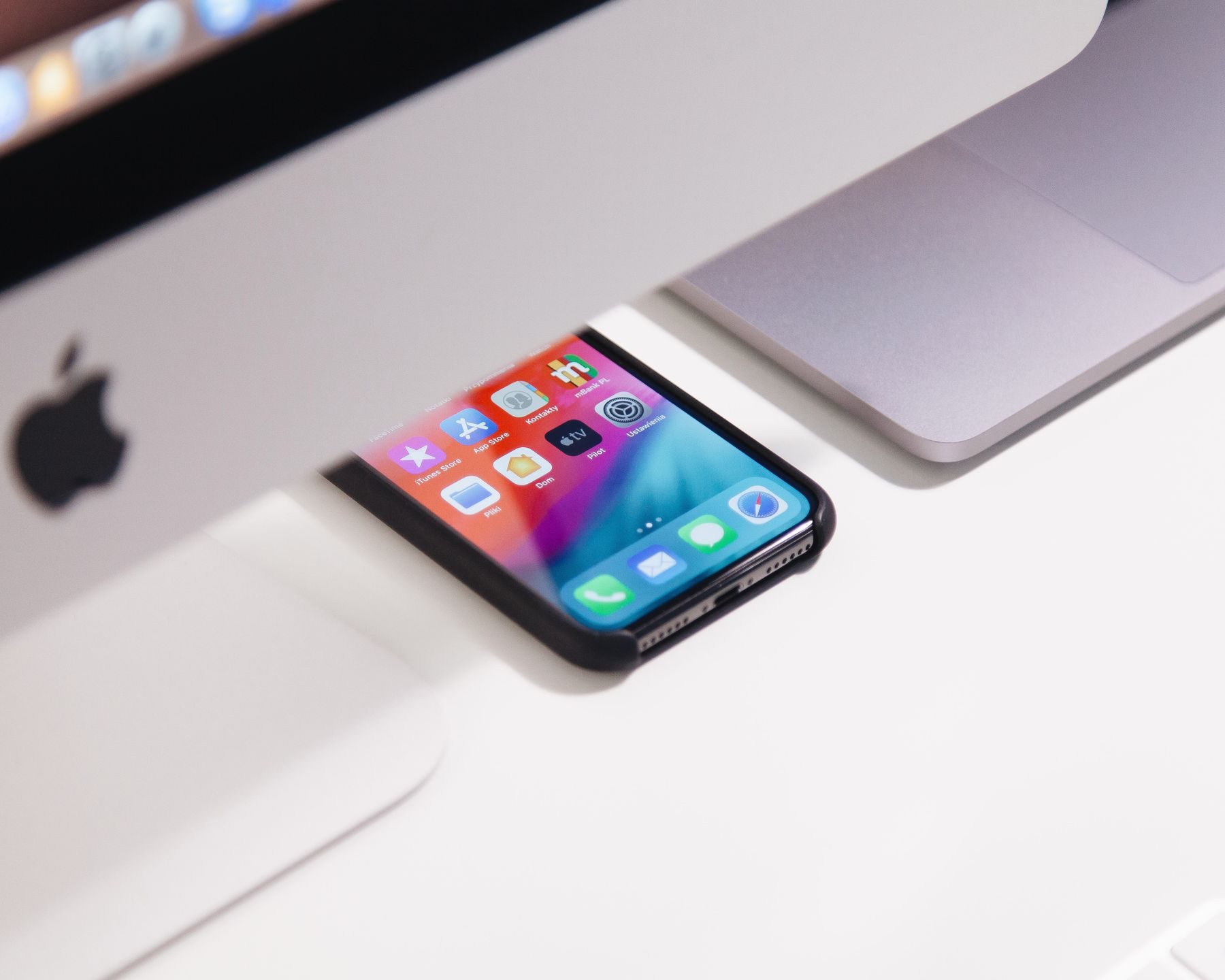 iOS 14 skrywa plany Apple'a. W przygotowaniu Night Shift dla oświetlenia domu, gesty z macOS i funkcje dla niedosłyszących 3