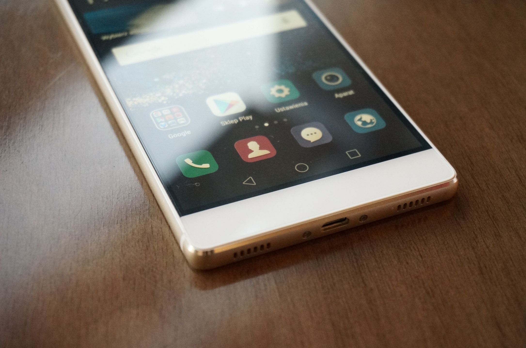 Huawei P8 oraz 6,8-calowy P8max oficjalnie 39