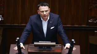 Nawrocki podpisał ustawę ws. paliw. Ostry komentarz Mentzena