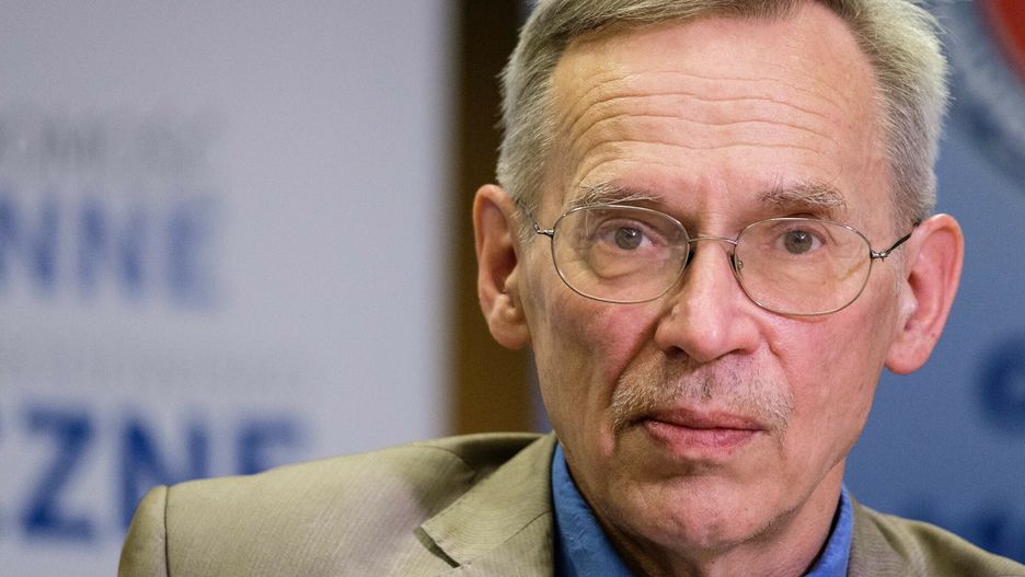 Prof. Gut: Spadek w liczbie zachorowań? To nietypowy tydzień