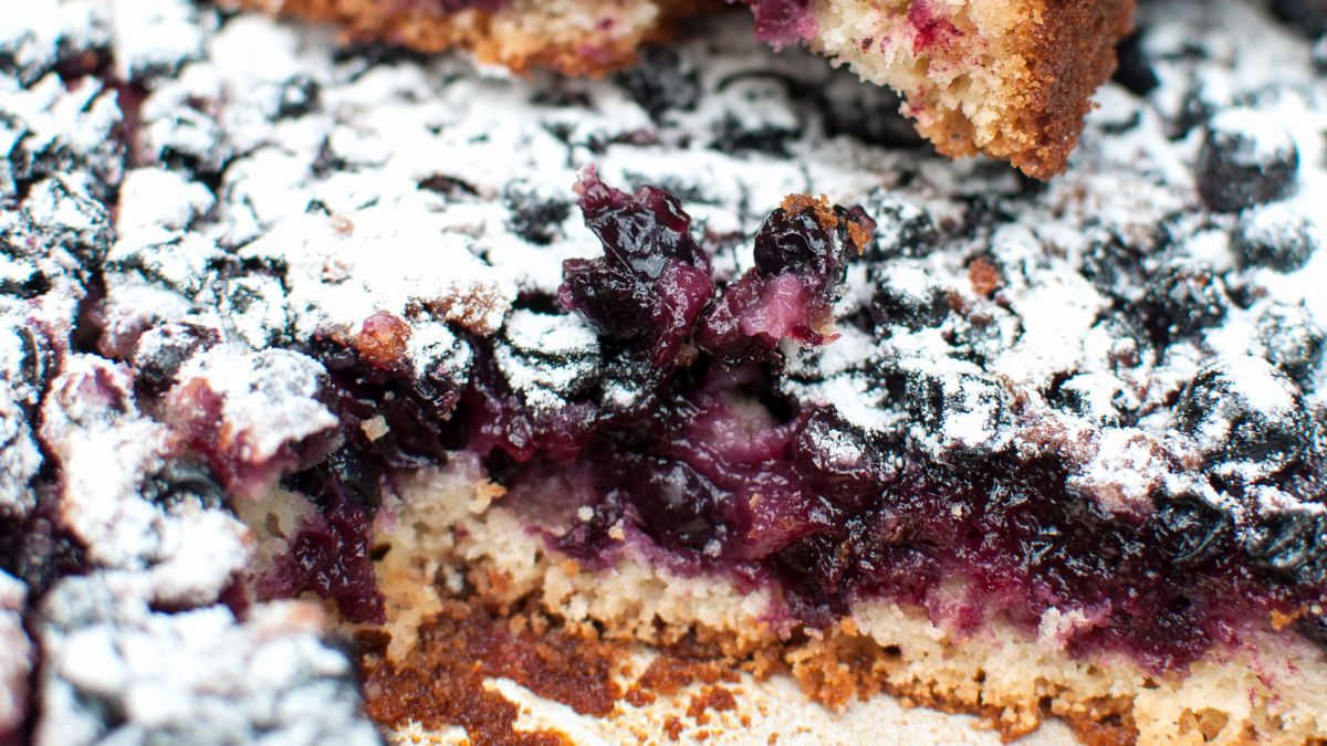 Ciasto z budyniem i porzeczkami zawróci ci w głowie