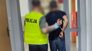 Nowy Strącz: 31-latek ukradł auto, przejechał się i porzucił w polu