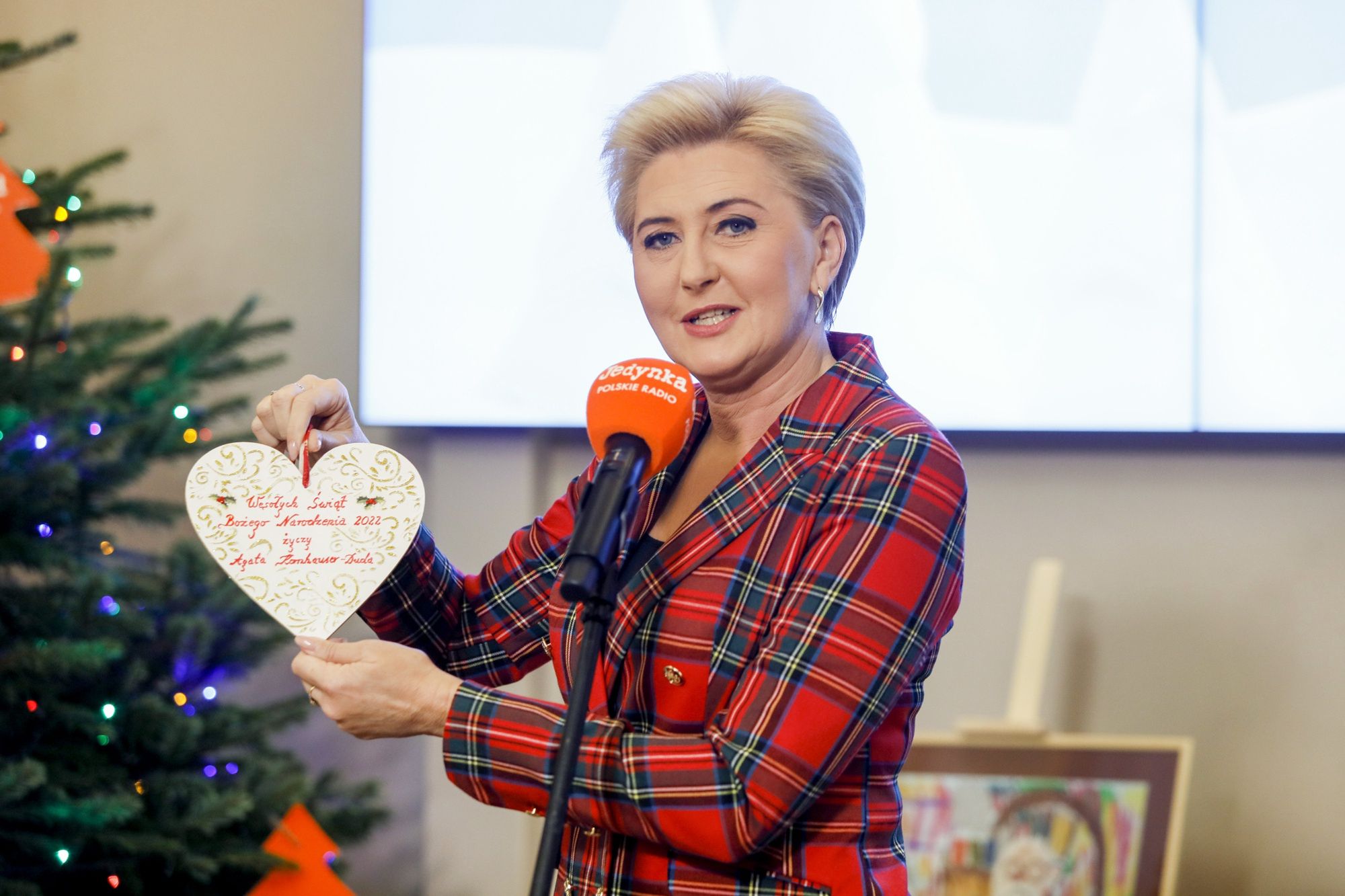 wspiera akcję "Choinki Jedynki"