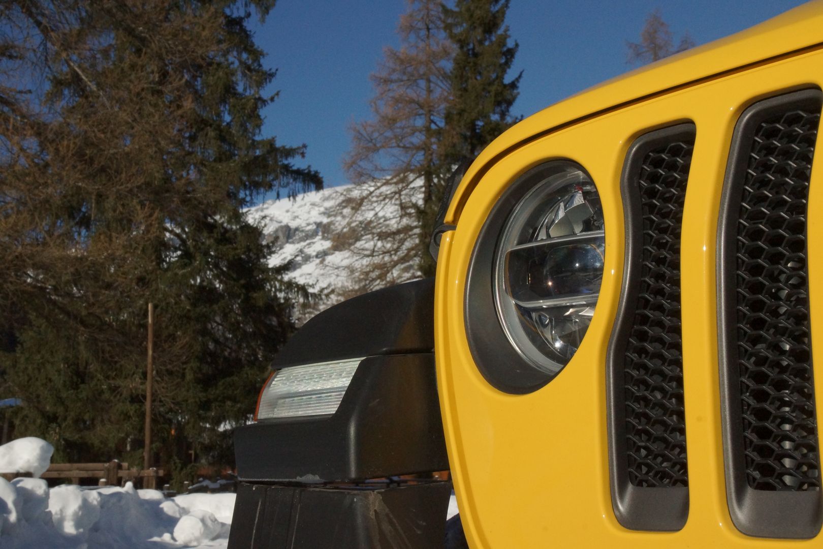 Jeep i góry pasują do siebie jak frytki do keczupu