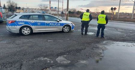 Więcej policji na stacjach kolejowych i w pociągach. Ogólnopolska akcja. Komunikat