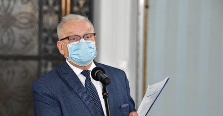 NFZ zaleca wstrzymanie zabiegów. Poseł PiS wyjaśnia powody decyzji