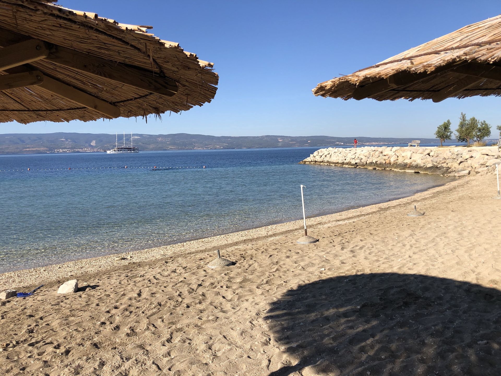 Niektóre plaże w Chorwacji wyglądają jak bezludne 