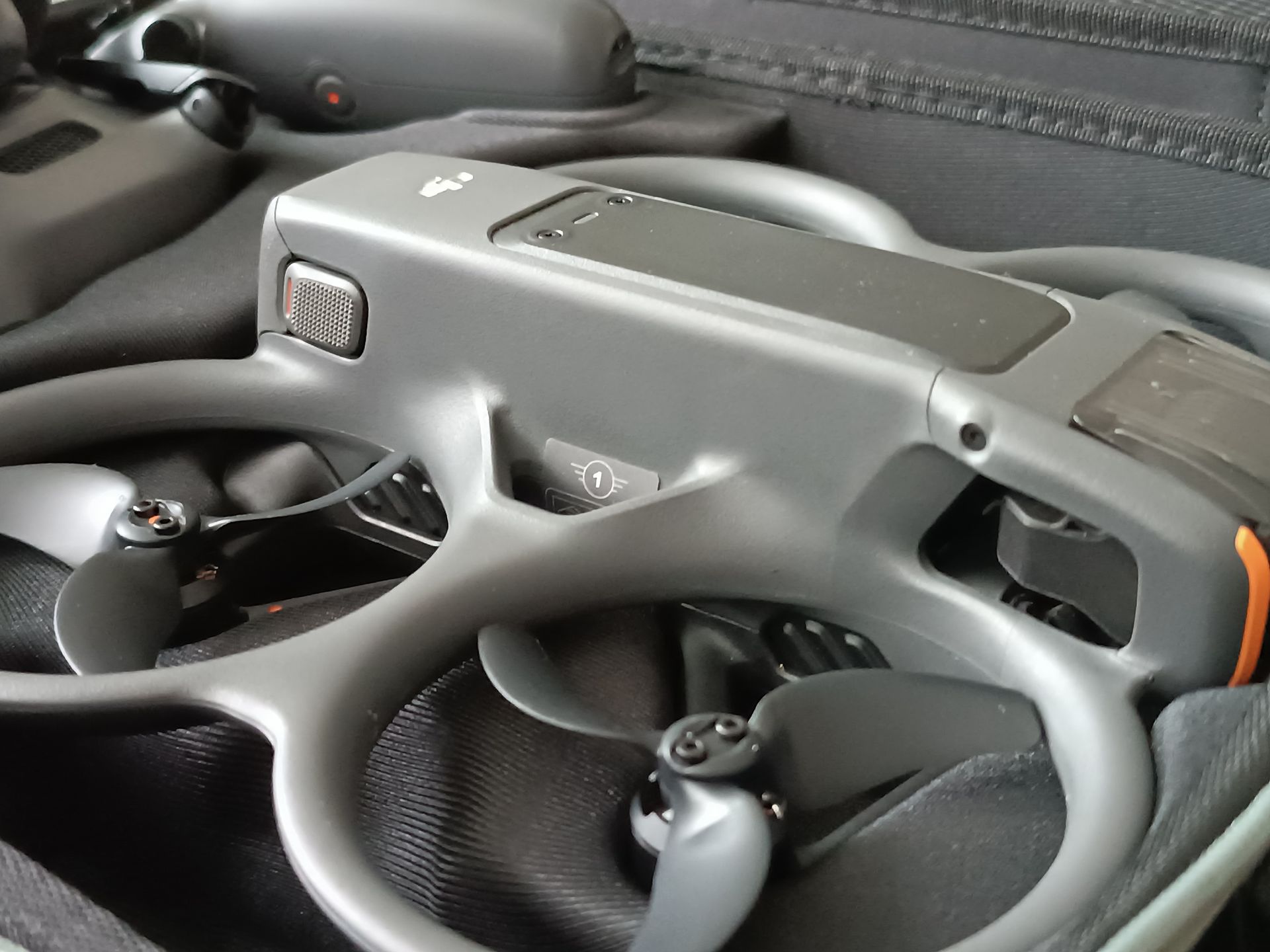 Dron Avata 2