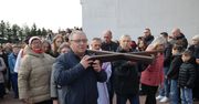W Wielki Piątek tłumy wiernych uczestniczyły w Drodze Krzyżowej w parafii błogosławionego Jerzego Matulewicza w Kielcach