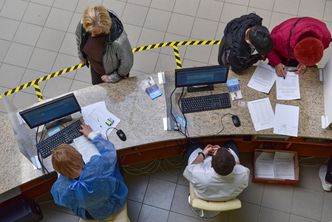 Szczepienia kluczowe dla powrotu do normalności. Firmy gotowe