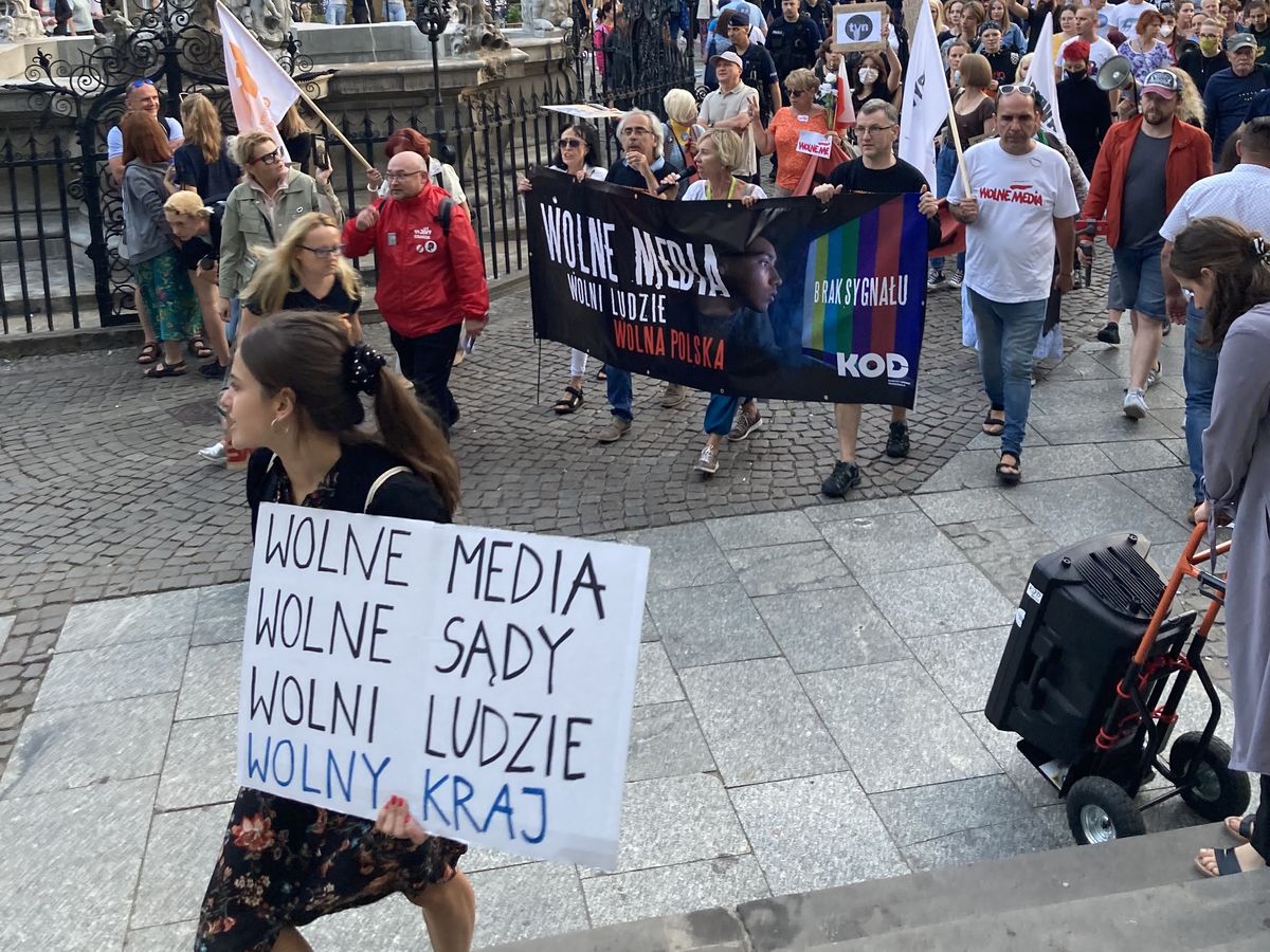 Gdańsk. Demonstracja w obronie TVN 