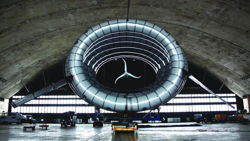 Pierwsza latająca turbina wiatrowa już działa. Dostarczy prąd i Internet 1