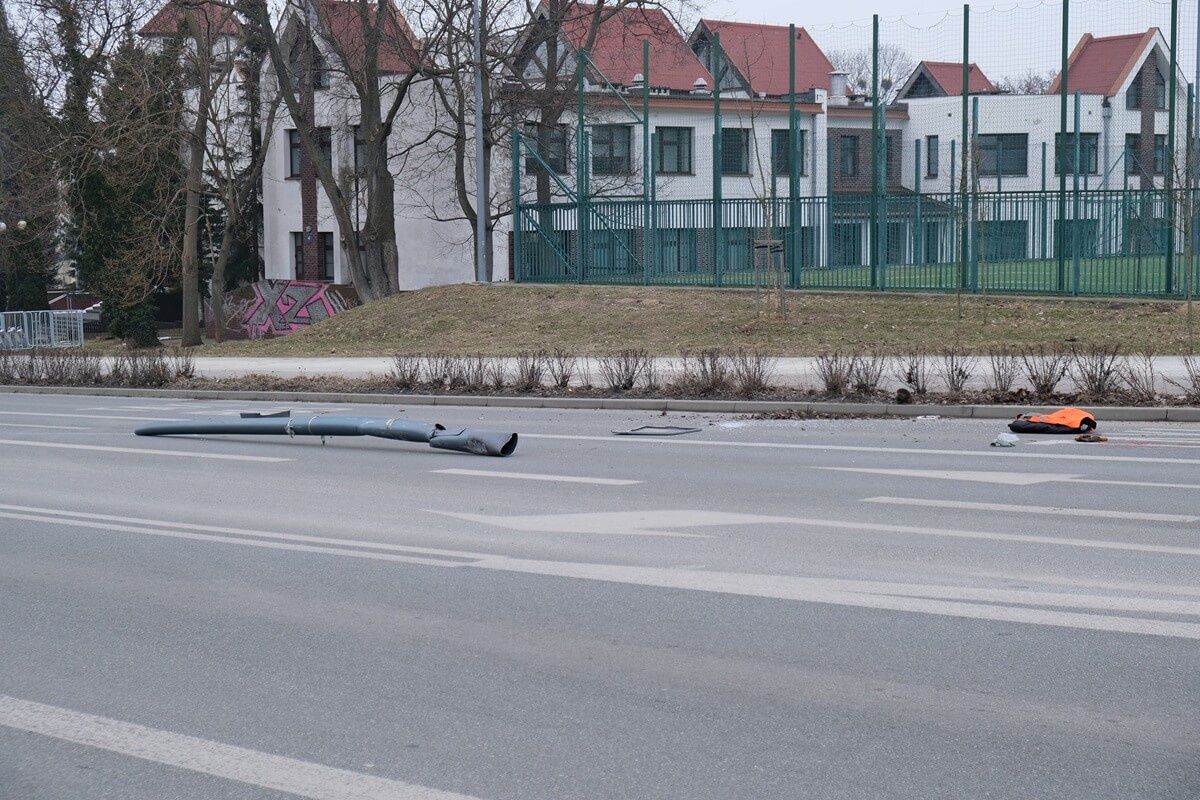 Podnośnik stoczył się na ul. Poniatowskiego w Lublinie
