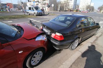 Kto według Polaków stwarza największe zagrożenie na drogach? Nie tylko młodzi kierowcy