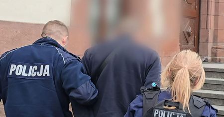 Niecodzienna kontrola w Mysłowicach. Obywatel Ukrainy nie chciał wyjść z auta.