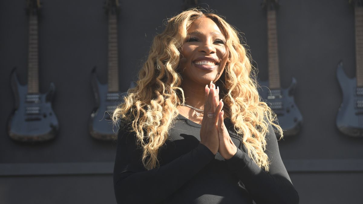 NAPA, CALIFORNIA - MAY 23: Serena Williams attends a culinary demonstration during the 2025 Bottle Rock Napa Valley festival at Napa Valley Expo on May 23, 2025 in Napa, California. (Photo by Tim Mosenfelder/FilmMagic)