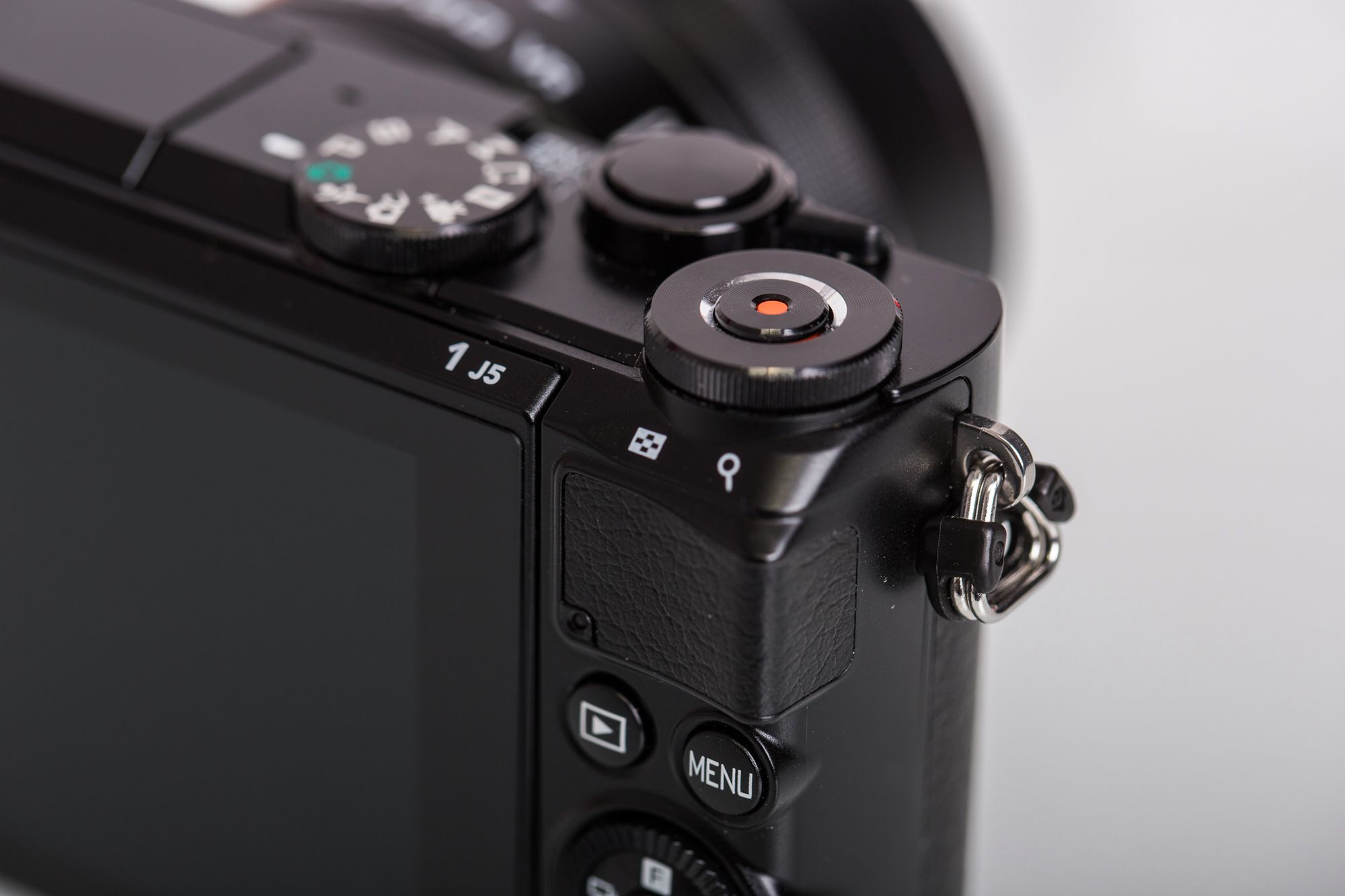 Nikon 1 J5 - mały i solidny bezlusterkowiec dla amatora [test] 7