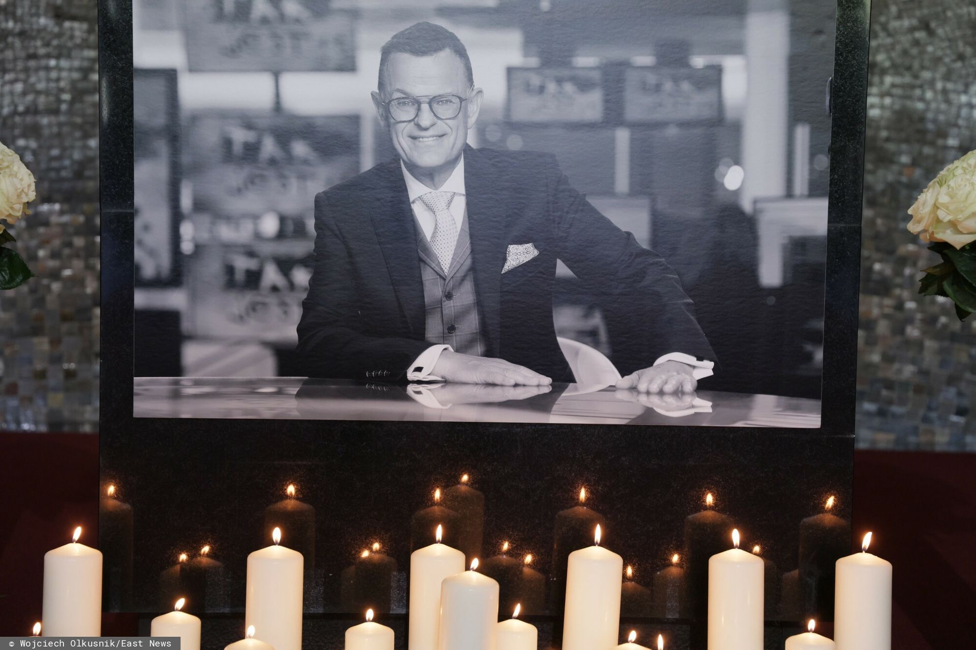 Pogrzeb Andrzeja Morozowskiego. Dziennikarza żegnają tłumy