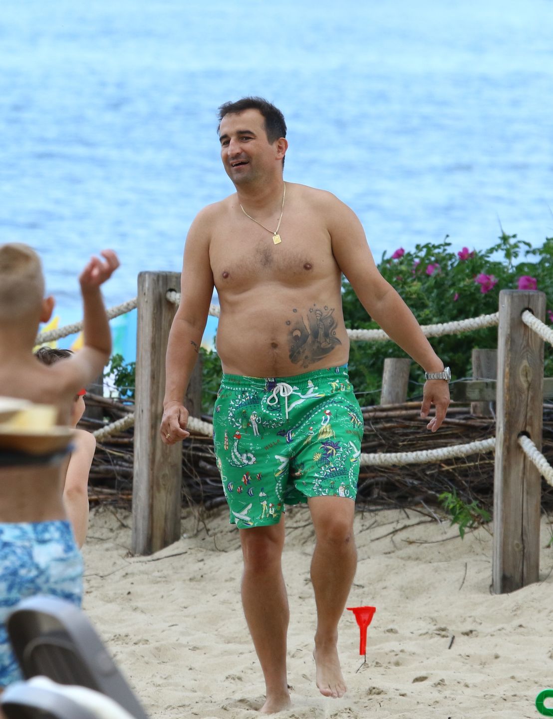 Michał Koterski wczasuje się z synkiem w Sopocie