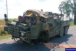 Osobówka wjechała w amerykański pojazd wojskowy