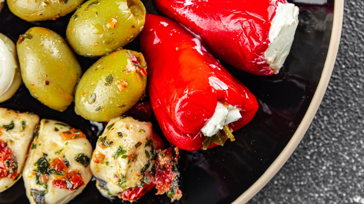 Papryczki faszerowane serkiem przygotujesz w kilka chwil